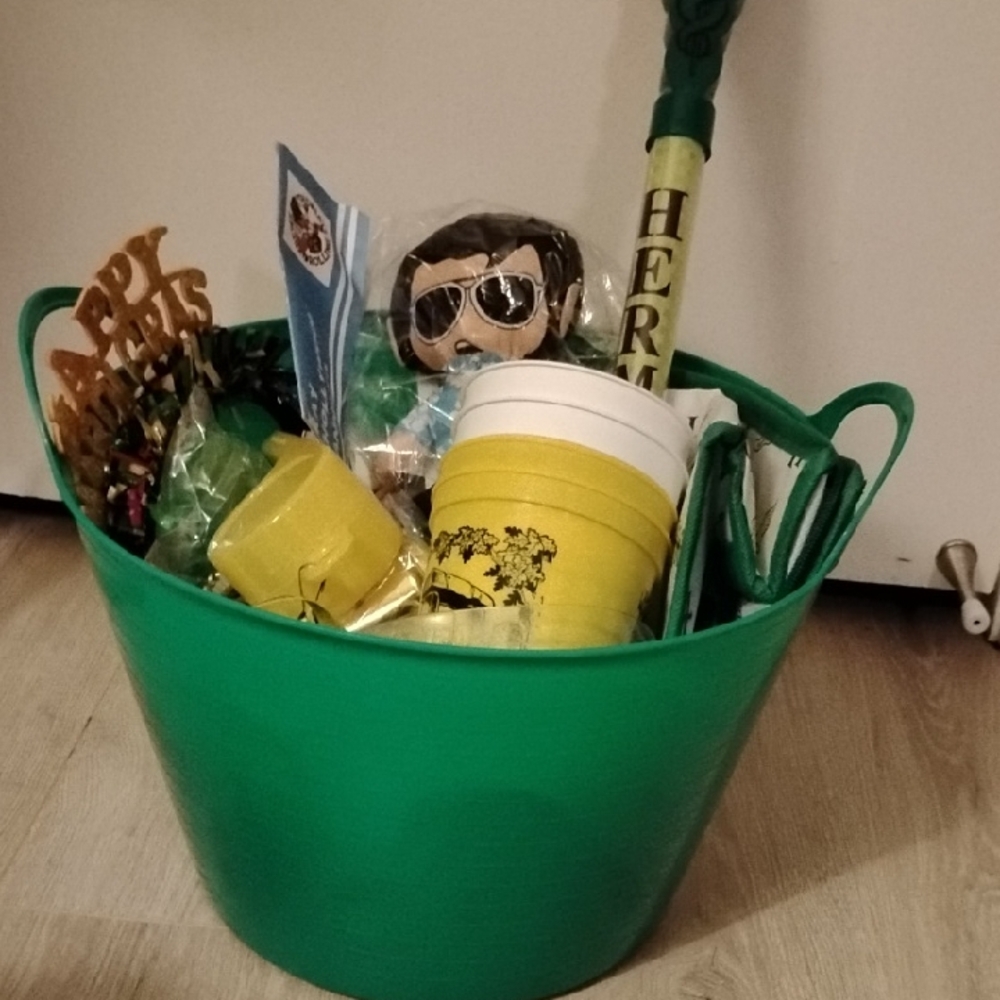 Famous Mardi Gras Throws! Throws From Krew! Entire Bucket Included